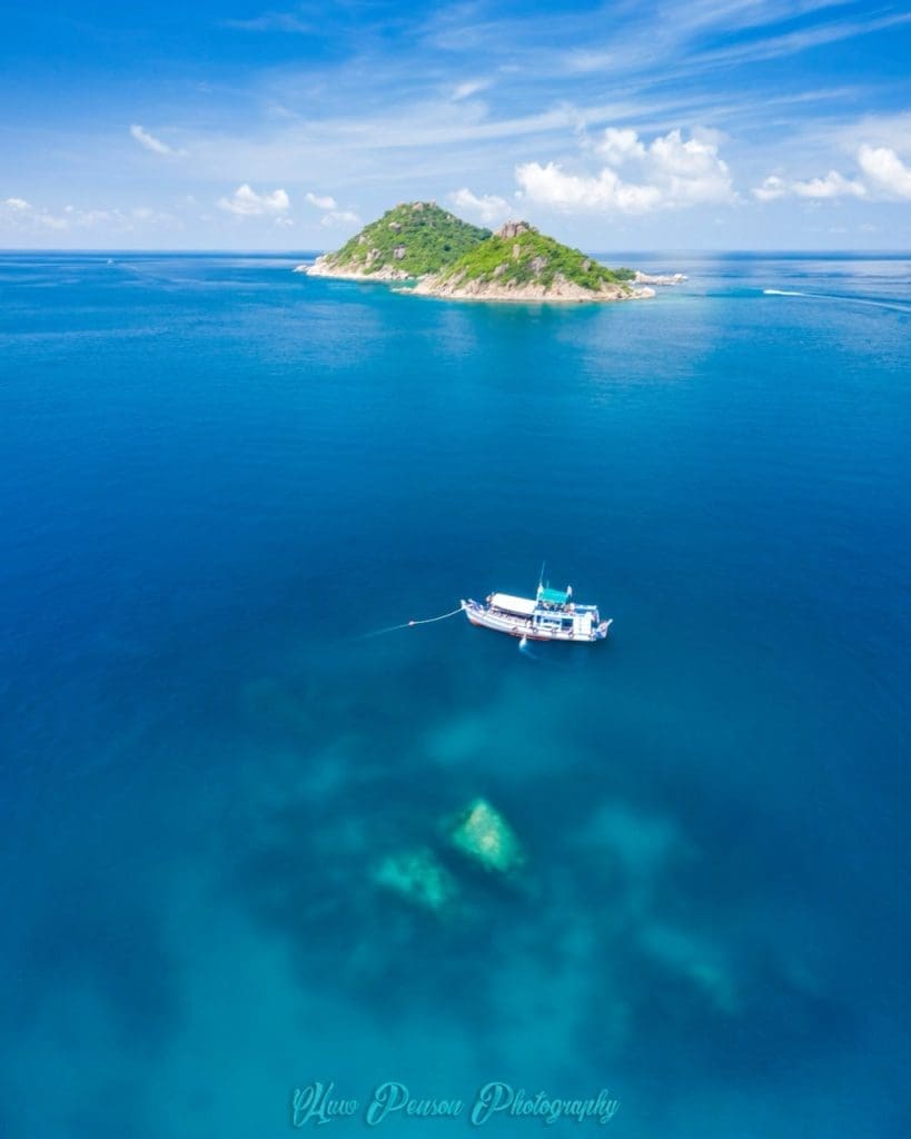 White Rock - famous for vibrant coal gardens, diverse marine life and 
unforgettable night dive